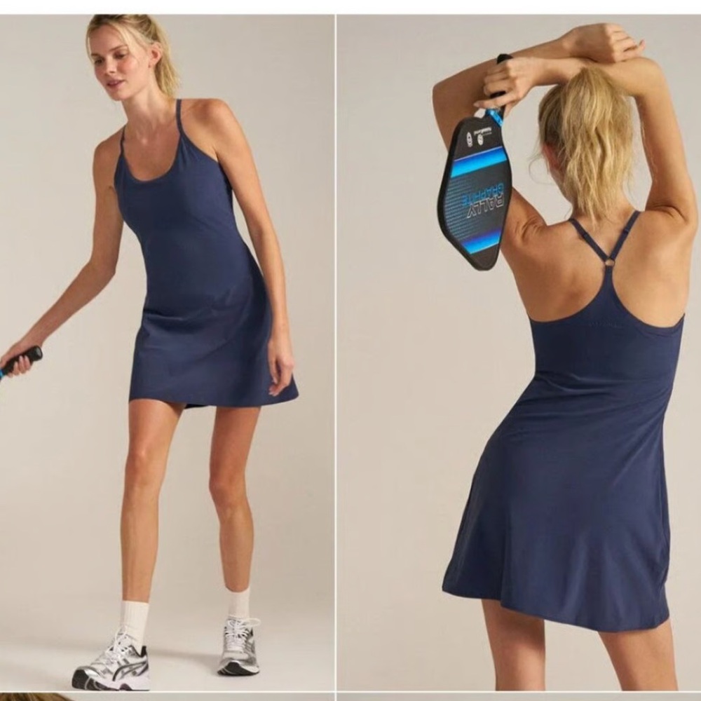 Outdoor Voices The Exercise Athletic Dress Shorts Racerback Navy Blue M travel